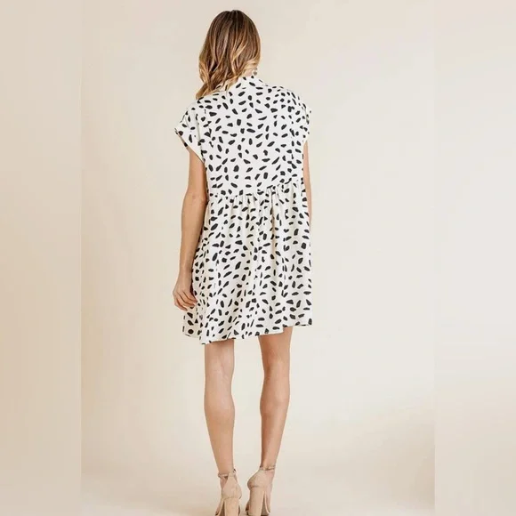 Umgee Animal Print Babydoll Mini Dress Size Medium - Picture 3 of 15